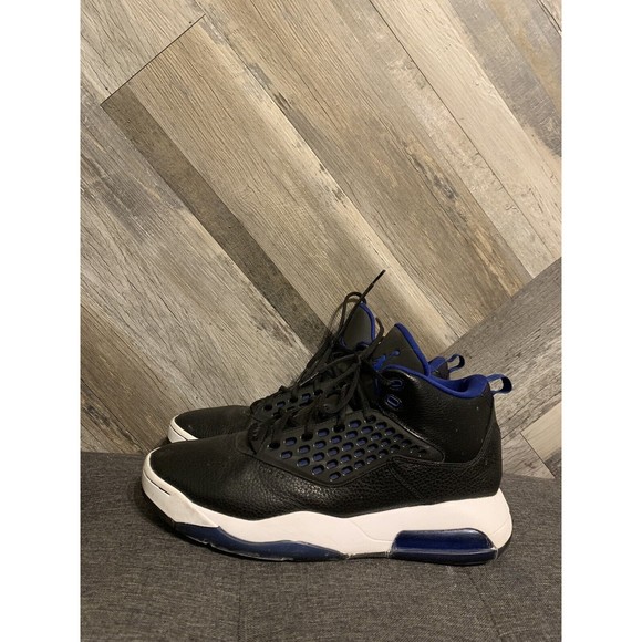 jordan maxin 200 black and blue
